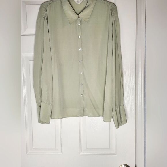 J.Jill L TeeGreen 100%SILK LngSlv Ruffles Shoulder Buttons Up Women Shirt Blouse - Picture 1 of 6